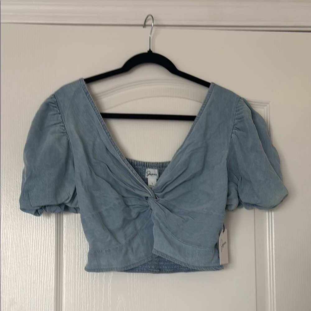 NWT Chambray light denim cropped top